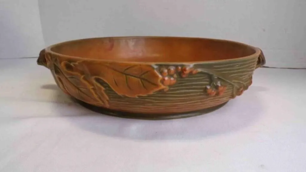 Vintage Roseville Pottery Bushberry Console Bowl