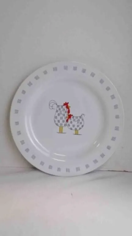 2003 Sky Blue Corp. Fat Chickens Round Platter
