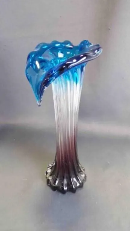 Vintage Swung Glass Vase w/ Jack-In-The-Pulpit Rim