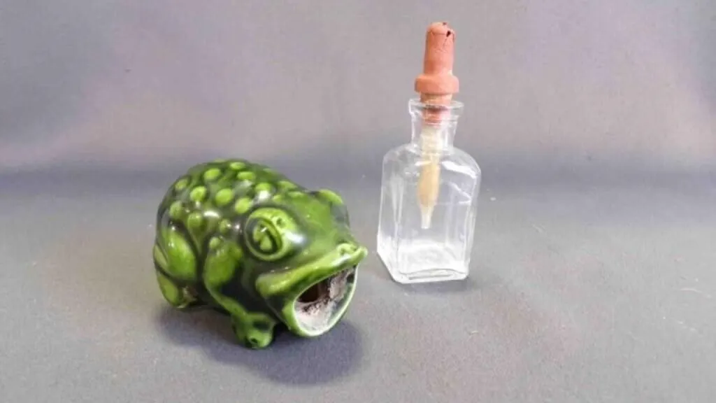 Vintage Ceramic Green Frog Plant Watering Spike &