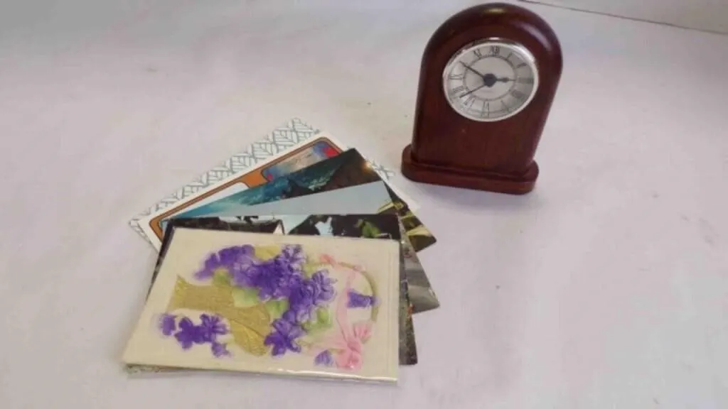 HR Benefits, Inc. Wood Quartz Clock & Post Cards