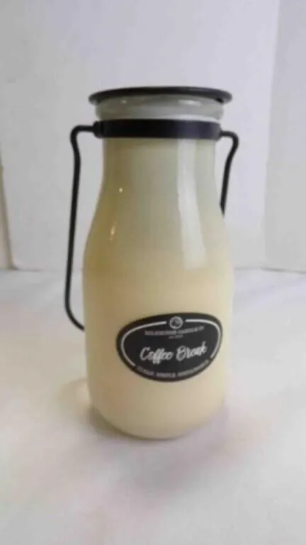 Milkhouse Candle Co. Coffee Break Scent Soy Candle