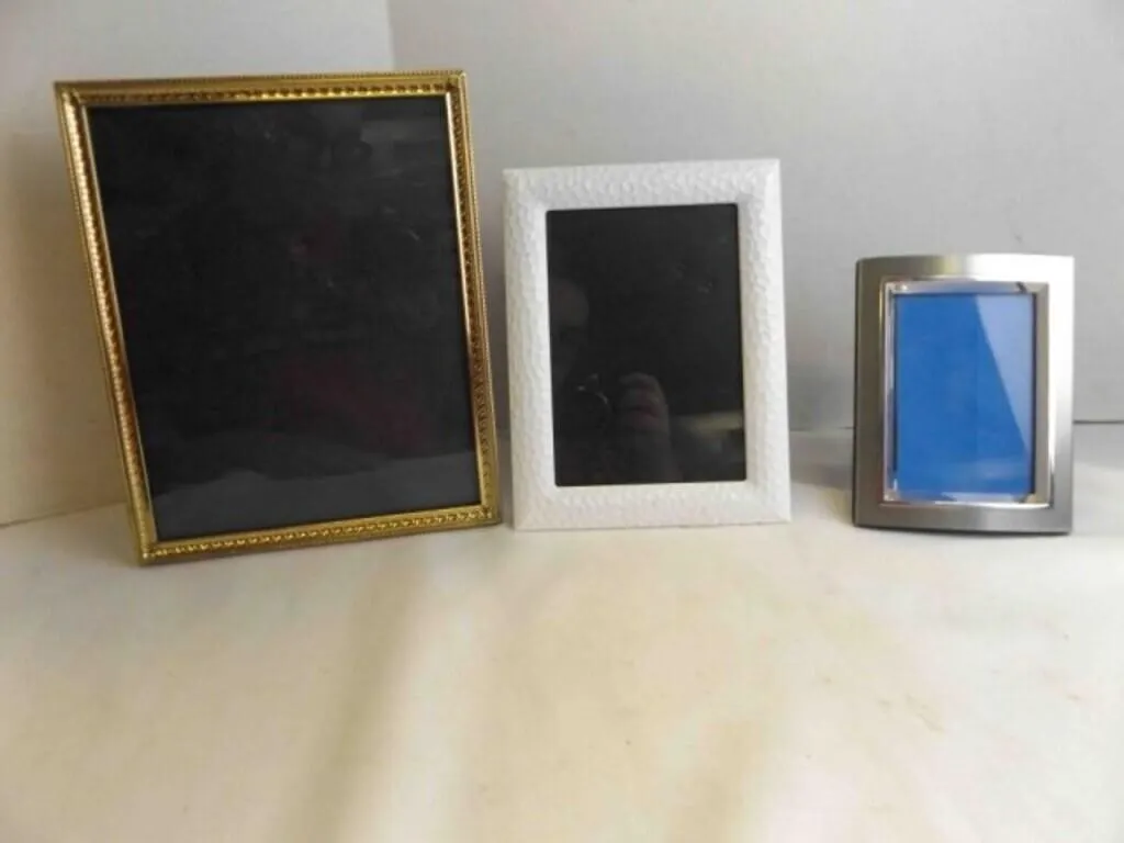 Rectangular Gold-tone Metal Picture Frame Ft