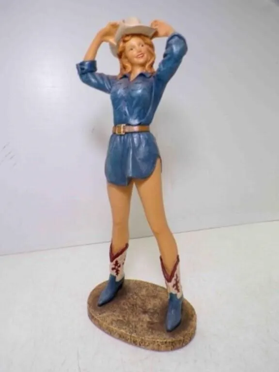 Parastone "Trigger Trudy" Sculpture from "The Girl