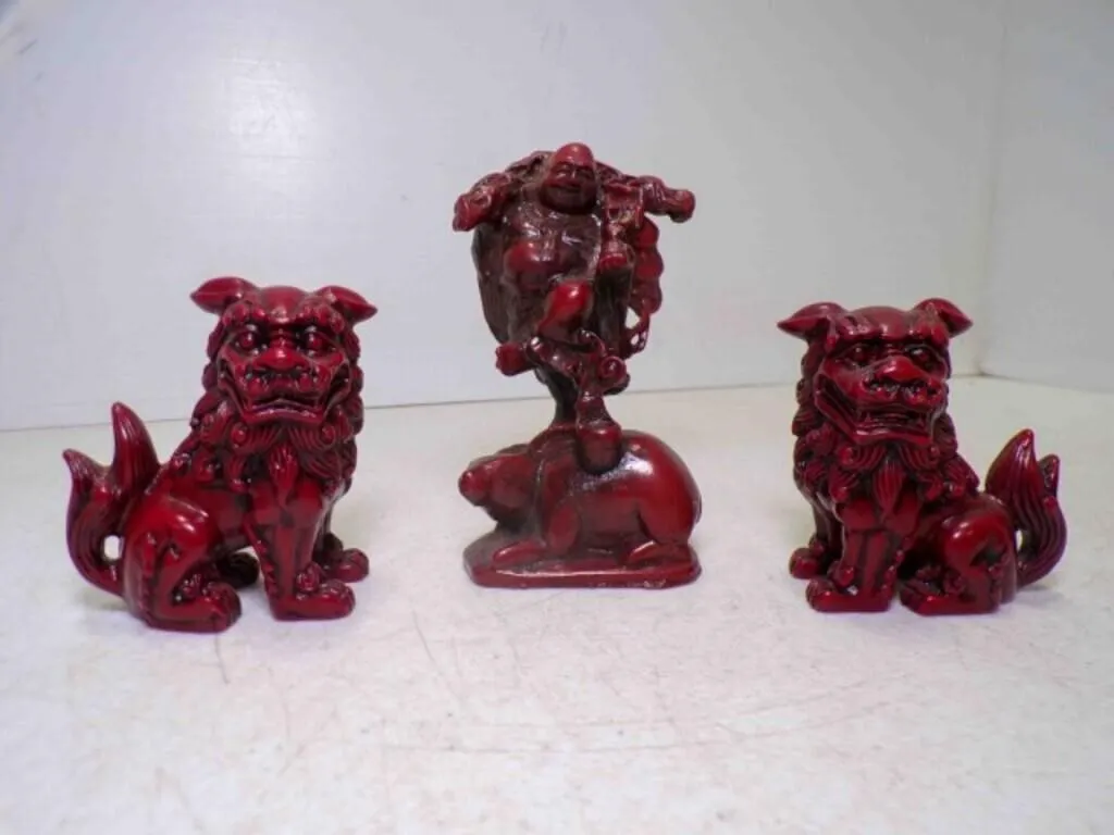(2) Red Resin Chinese Guardian Foo Dogs & Buddha