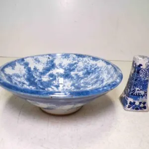 Hand Crafted Studio Pottery Bowl Sponge Glaze &