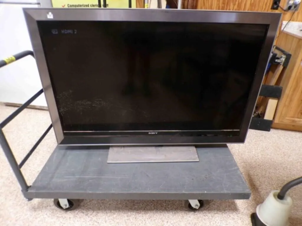 52" Sony Bravia Big Screen Television - Powers ON