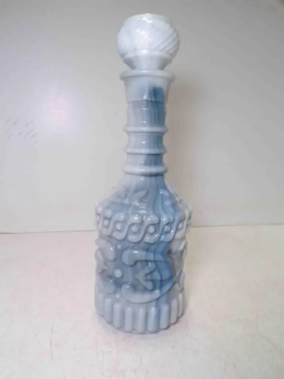 1972 Jim Beam Blue & White Marbled Slag Glass