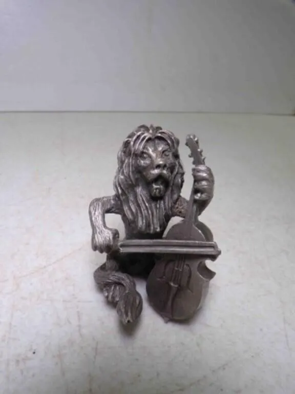 1980 Hudson Pewter Figurine "Lorenzo Lion" Playing