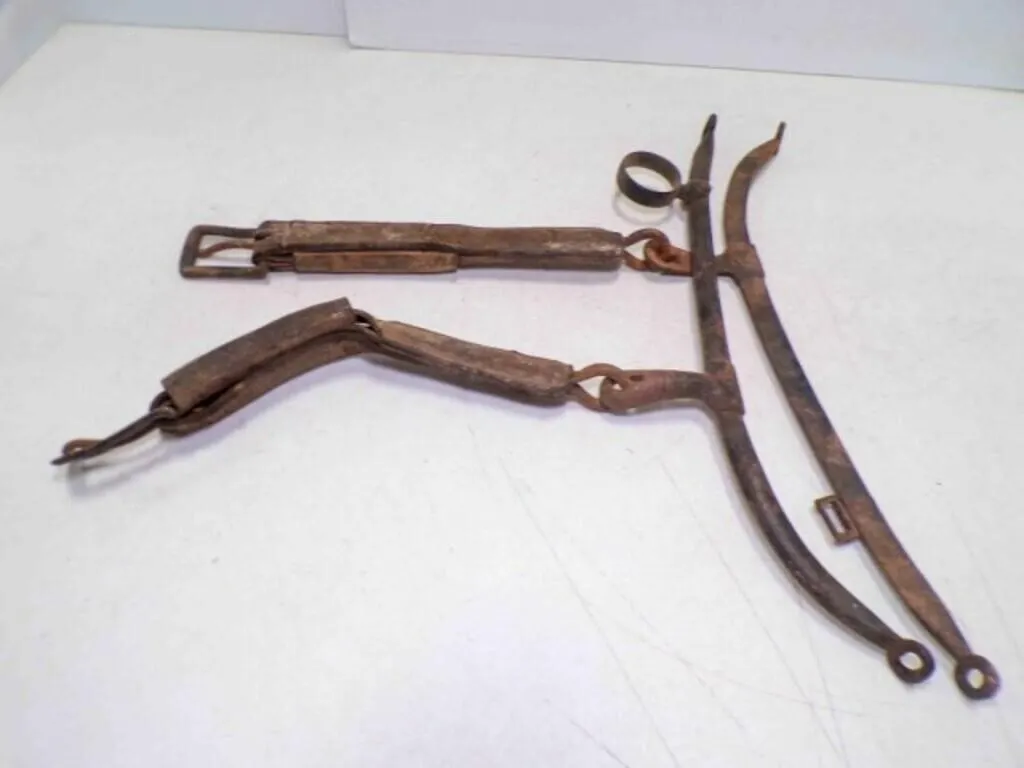 Antique Metal Horse Harness Part - Horse Hames
