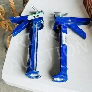 2 chaulking guns