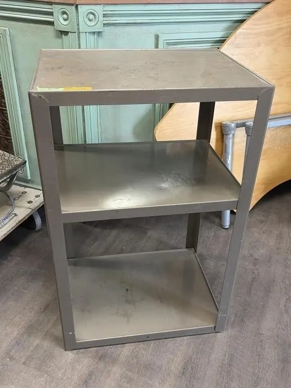 Metal Shelf 24x18x38 inches