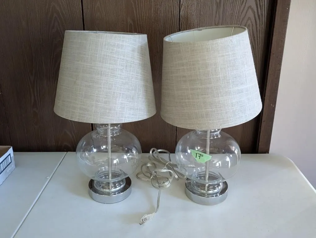 Set of 2 Modern Lamps Glass Globe Base. Turns O