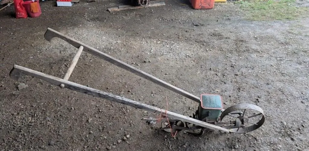 Antique Planter Jr. 4 Garden Seeder.