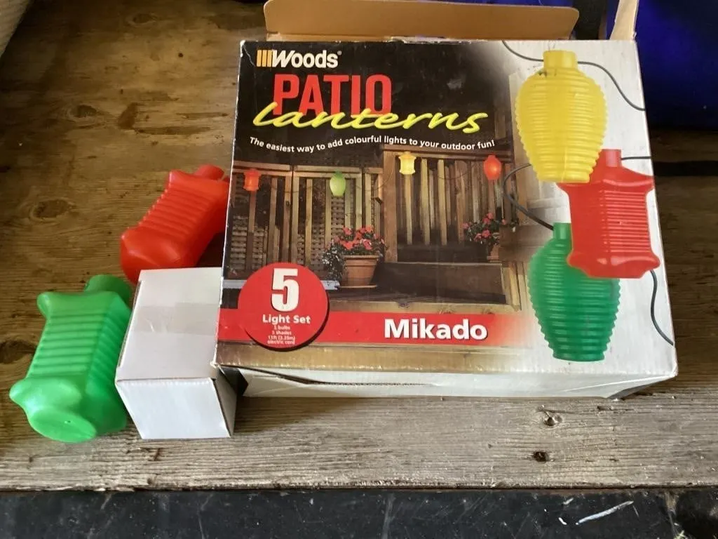 New patio light set