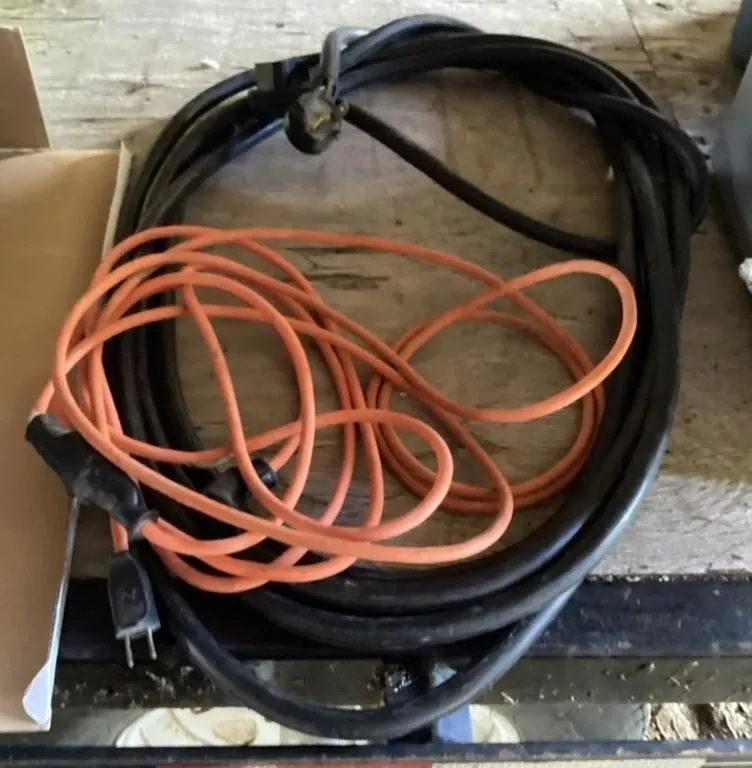 Approx 20 ft 125 amp RV extension cord