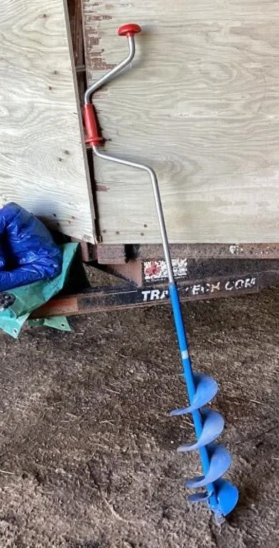 Ice auger