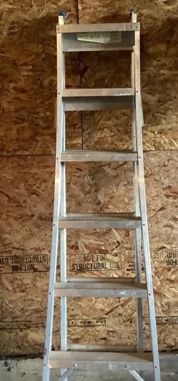 Approx. 8 ft aluminum stepladder