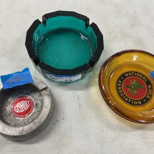 3 Ashtrays
