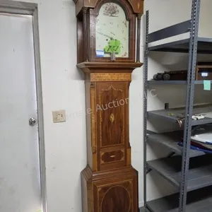 Deacon Leicester clock