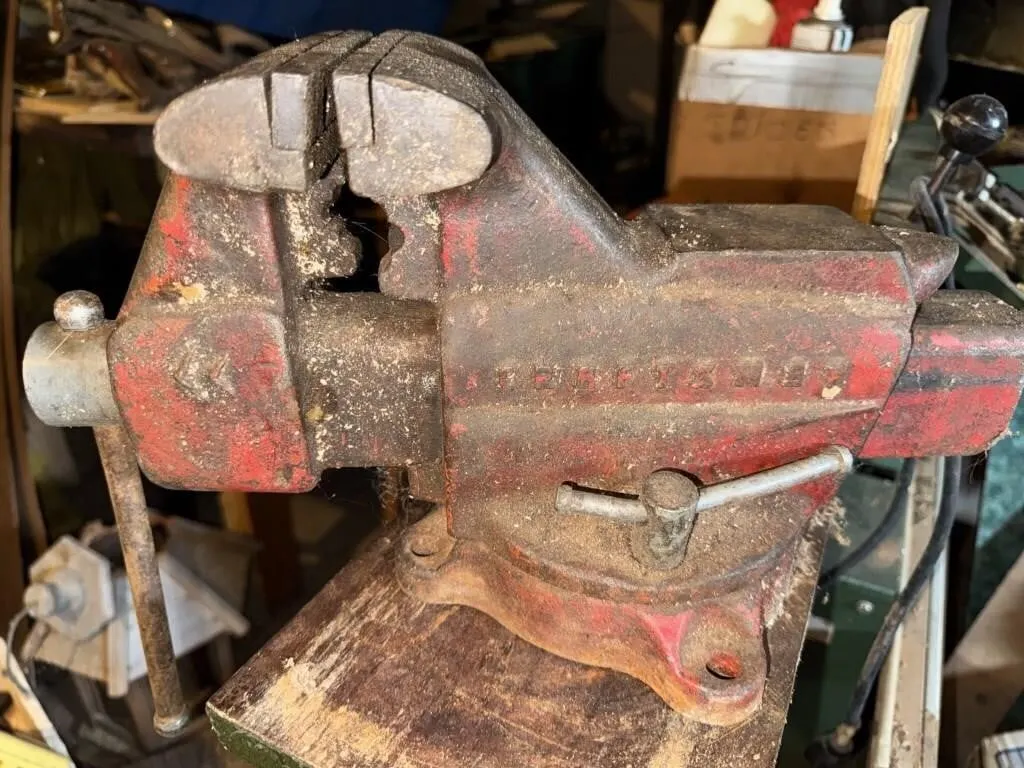 Bench Vise