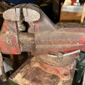 Bench Vise