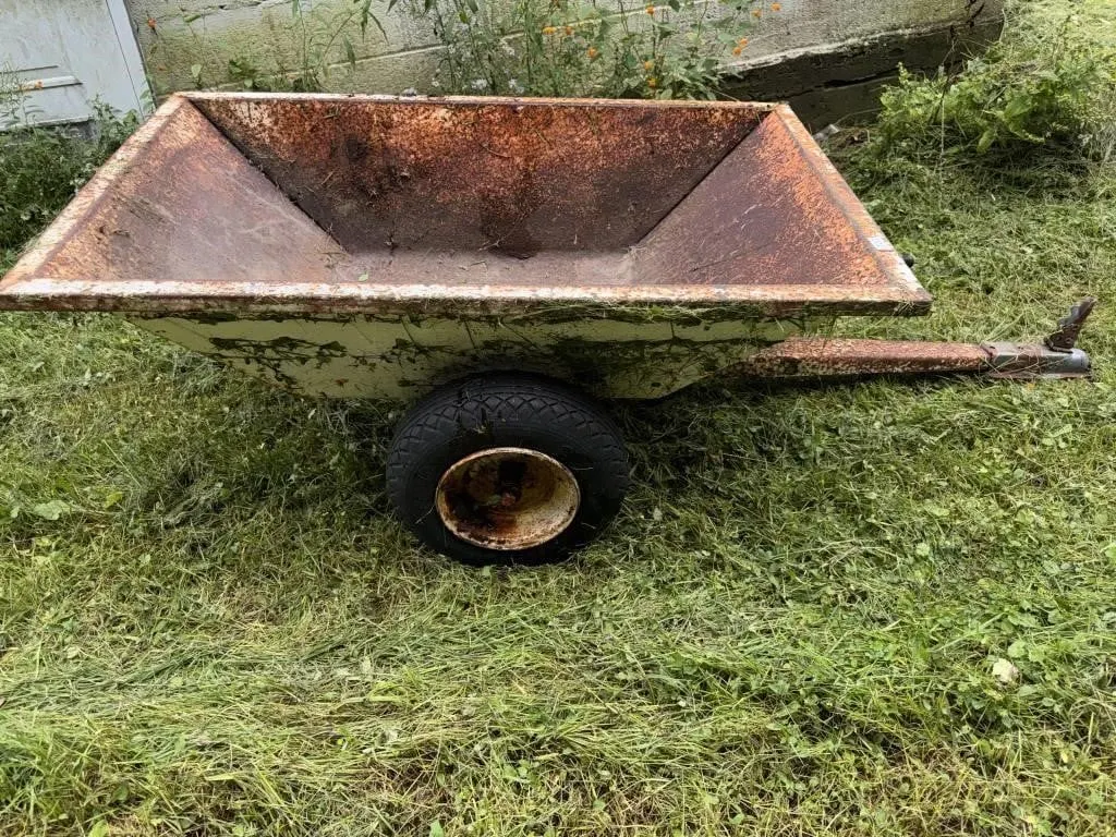 Lawn Dump Cart
