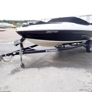 2014 Stingray 188LE 18 Ft Bowrider PNYUSBXCF414