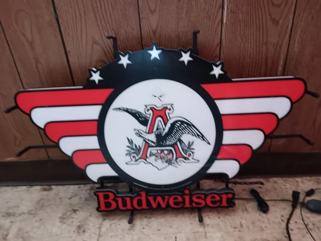 Budweiser Neon Sign. Untested. Heavy Plastic.