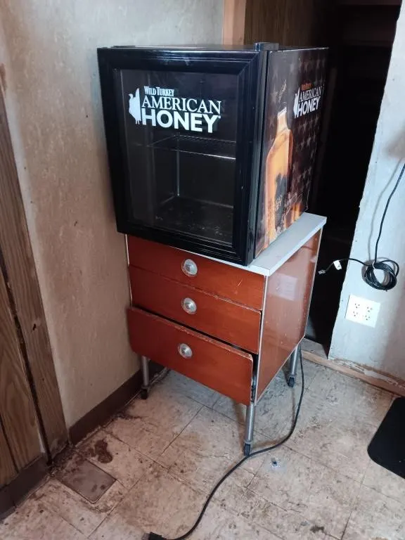 Wild Turkey American Honey Cooler & Three Drawer