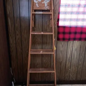 Wooden Ladder. 6 Foot.