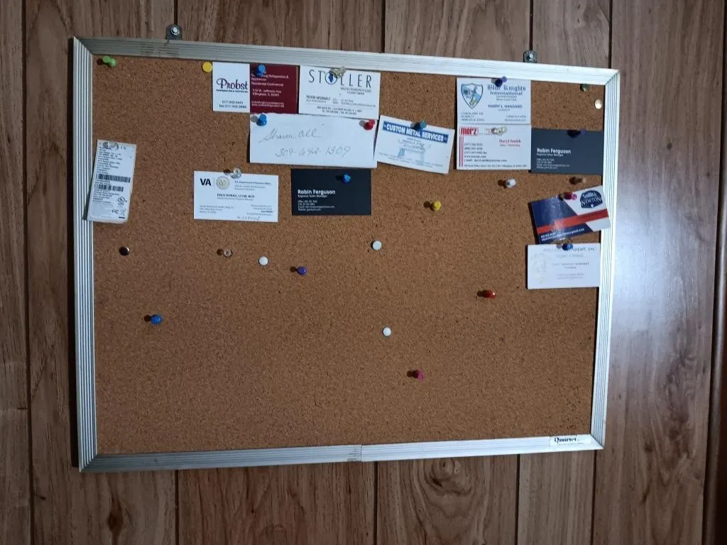 Corkboard 24x18, buyer must remove