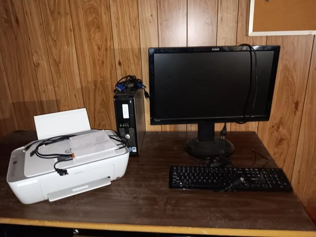 OPTIPLEX 755 tower, Planar 23in monitor, Amazon