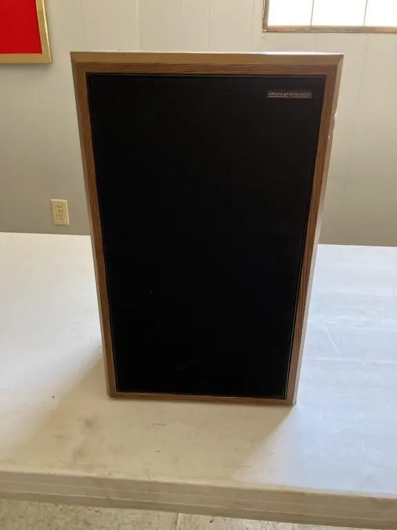 American Acoustics speaker and ONN soundbar Used.
