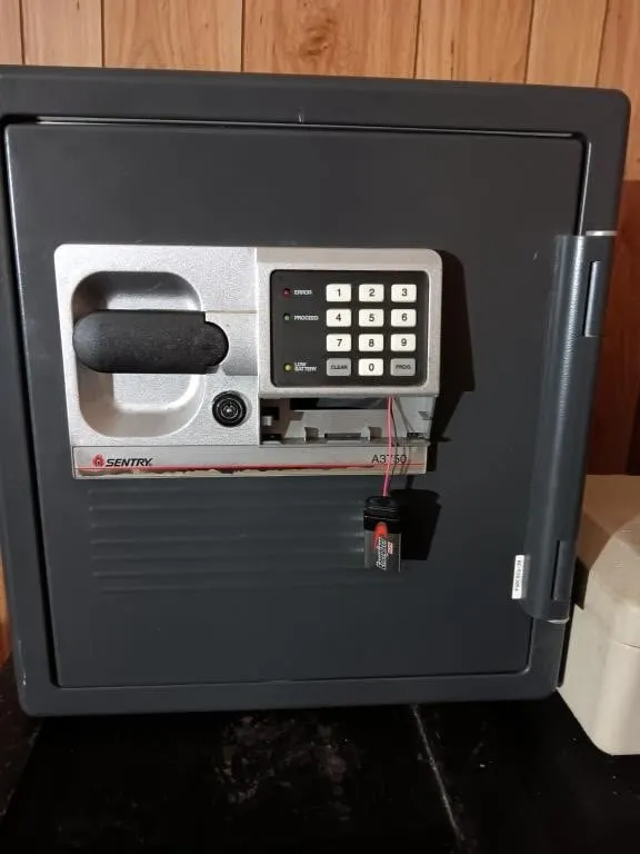 Sentry safe, unknown combination