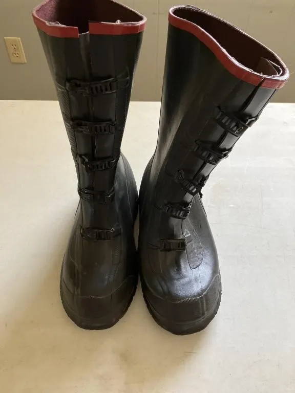 Rubber Ranger Boots. Size 9. Very clean.