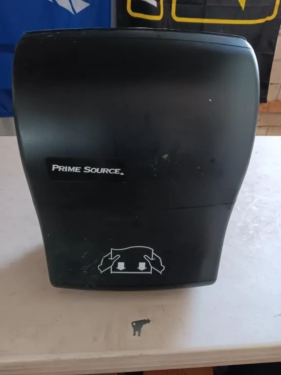 Wall mount towel dispenser with key
Measurements