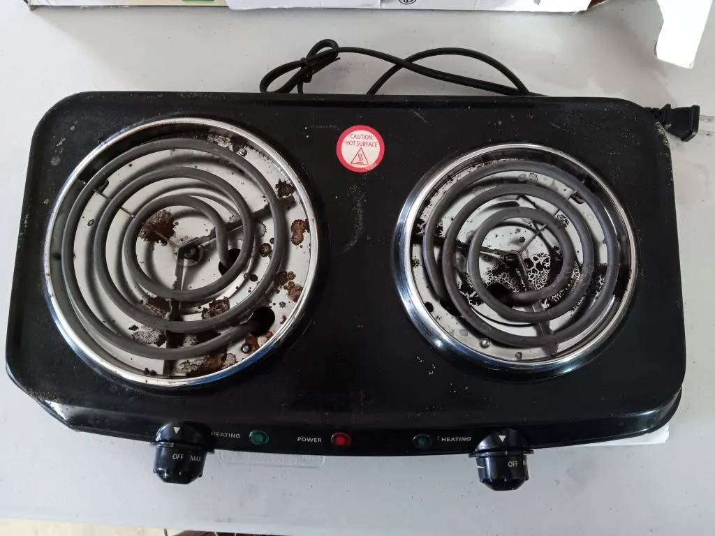 Mainstays Double Burner hot plate. Used. Has box