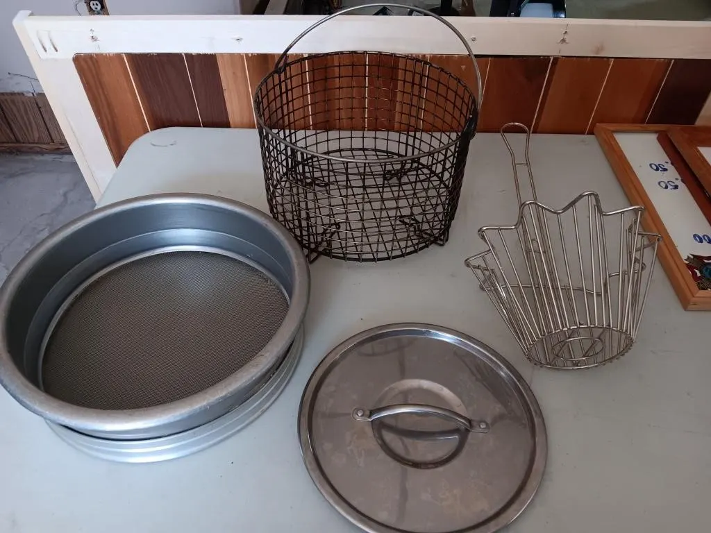 Deep fryer baskets and kitchen utensils