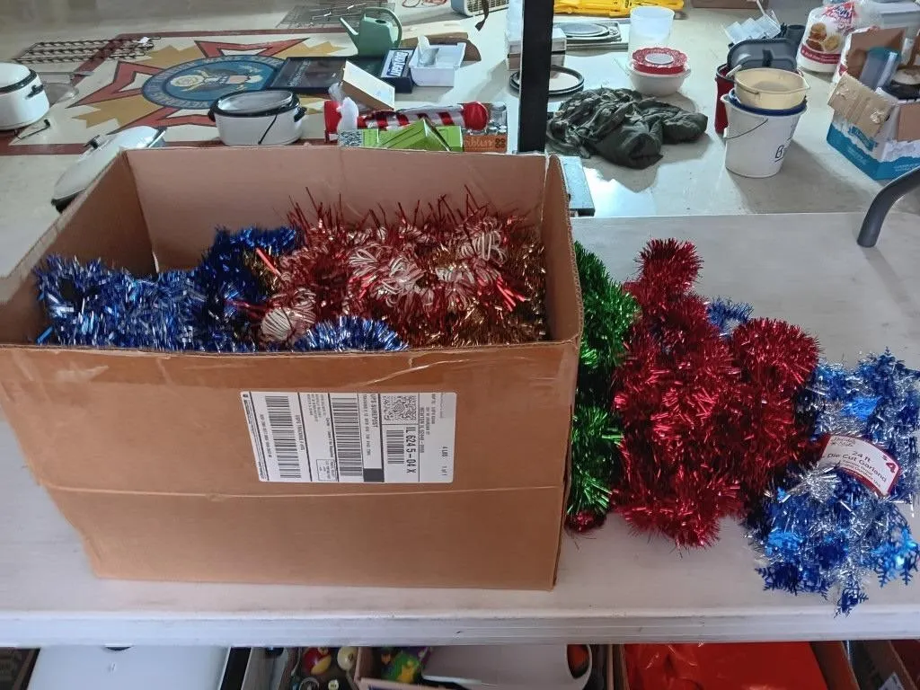 Assortment of garland