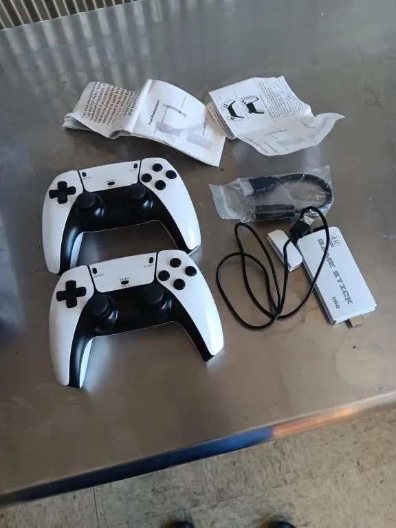2.4G Wireless Game Controllers.