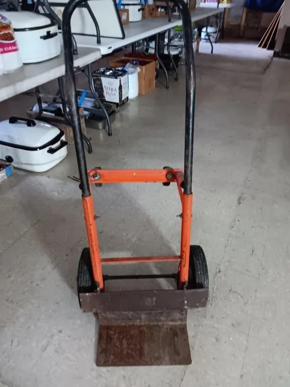 Metal two-wheeled dolly