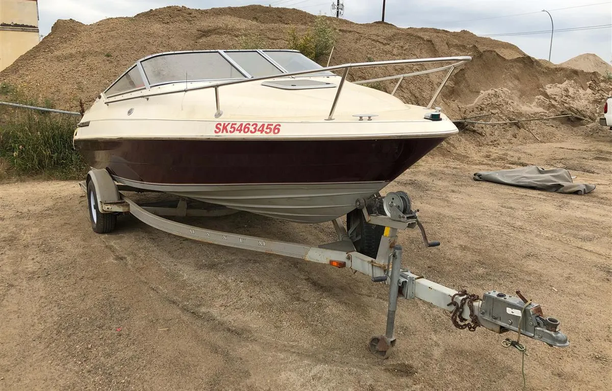 1994 Maxum 2000 SC Sport Boat w/ Trailer