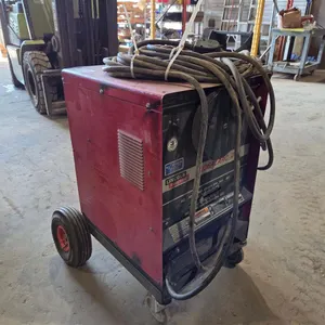Lincoln Idealarc AC/DC Welder
 UNRESERVED