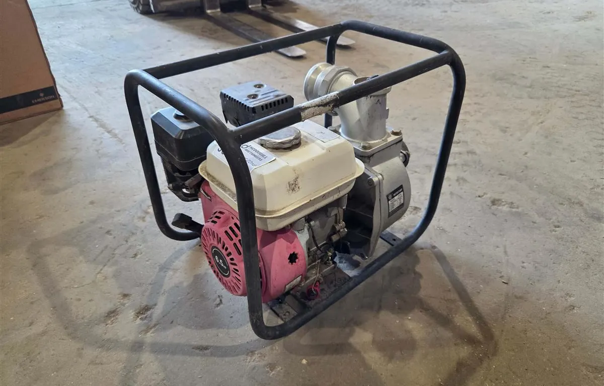 6.5 HP Gas-Powered Water Pump
UNRESERVED
