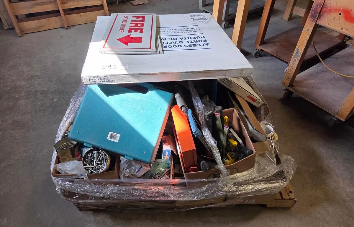 Mixed Industrial Supplies & Shop Equipment
UNRESERVED