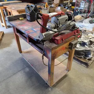 Milwaukee Heavy Duty Bandsaw w/ Rolling Stand
 UNRESERVED