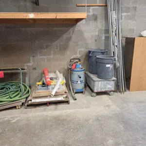 Shop Equipment & Supplies
 UNRESERVED