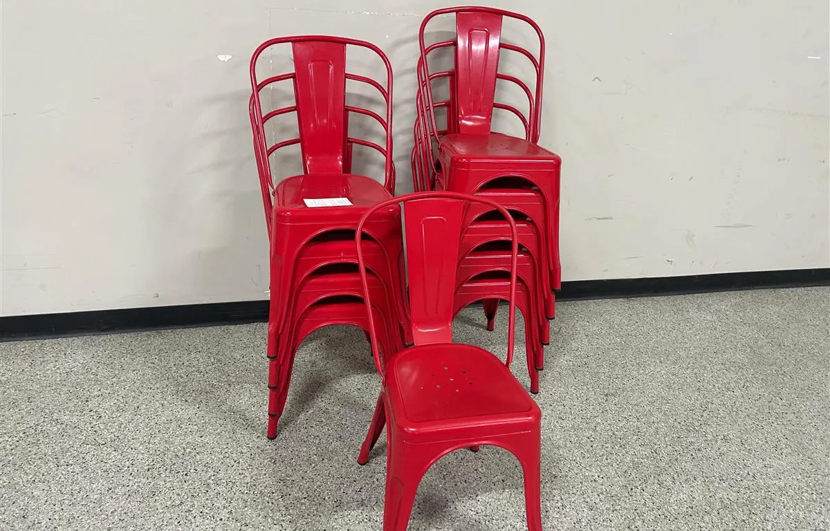 (10) Red Metal Bistro Chairs
UNRESERVED