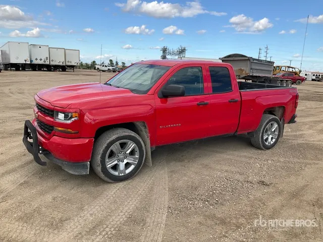 2017 Chevrolet Silverado 1500 4x4 Extended Cab Pickup